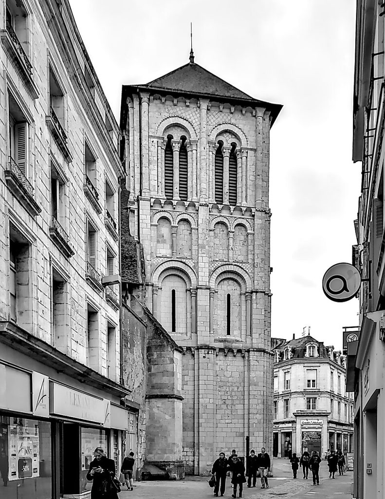 Église saint porchaire à Poitiers 