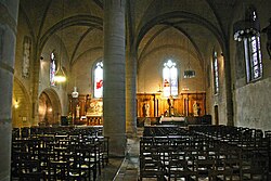 Intérieur église saint porchaire à Poitiers 